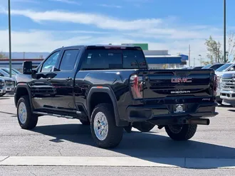 2024 GMC Sierra 3500HD photo 6