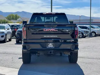 2024 GMC Sierra 3500HD photo 7