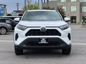 2024 Toyota RAV4 Hybrid photo 2