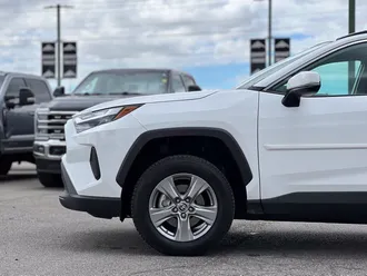 2024 Toyota RAV4 Hybrid photo 4