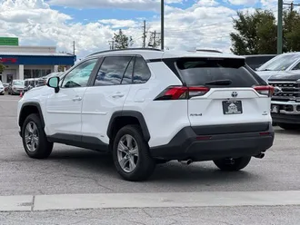 2024 Toyota RAV4 Hybrid photo 6
