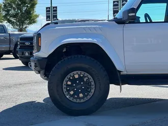 2024 Ford Bronco photo 4
