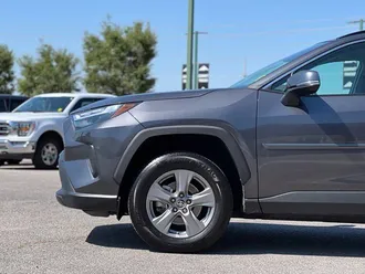 2024 Toyota RAV4 Hybrid photo 4