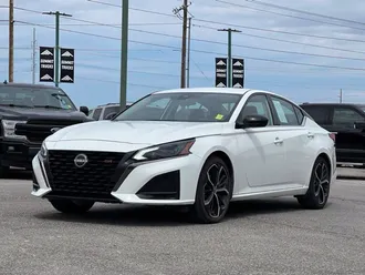2024 Nissan Altima photo 3