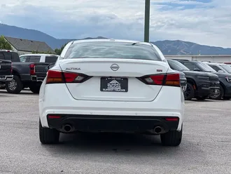2024 Nissan Altima photo 7