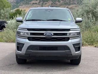 2024 Ford Expedition photo 2