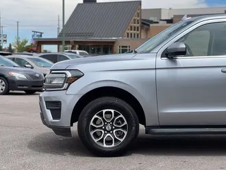 2024 Ford Expedition photo 4