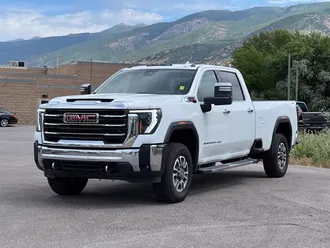2024 GMC Sierra 3500HD photo 3