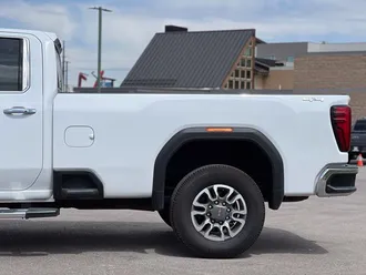 2024 GMC Sierra 3500HD photo 5