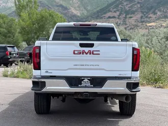 2024 GMC Sierra 3500HD photo 7