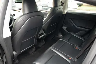 Model Y 17