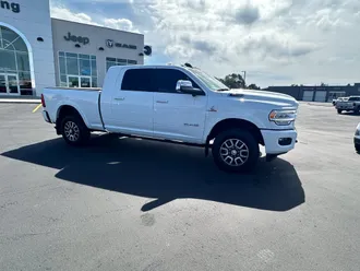 2022 Ram 3500 photo 5