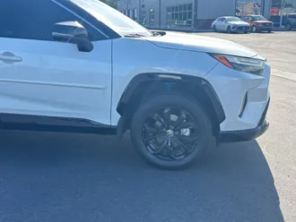2022 Toyota RAV4 Hybrid photo 3