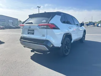 2022 Toyota RAV4 Hybrid photo 6