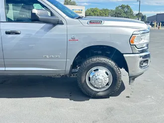 2022 Ram 3500 photo 3
