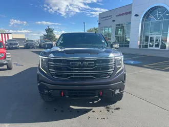 2022 GMC Sierra 1500 photo 2