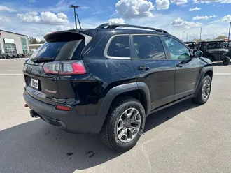 2022 Jeep Cherokee photo 3