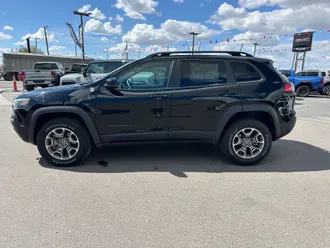 2022 Jeep Cherokee photo 5