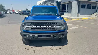 2022 Ford Bronco photo 2
