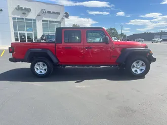 2020 Jeep Gladiator photo 5