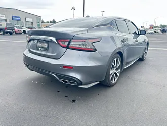 2019 Nissan Maxima photo 6