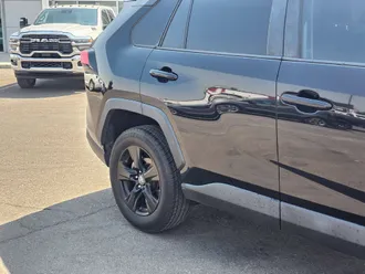 2019 Toyota RAV4 photo 3