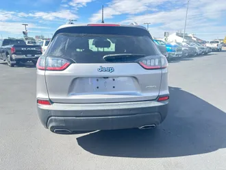 2019 Jeep Cherokee photo 7