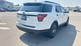 2019 Ford Explorer photo 5