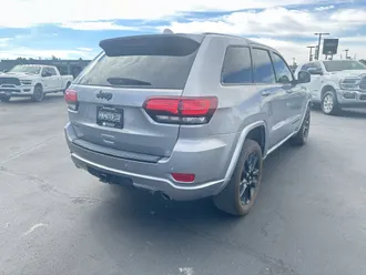 2017 Jeep Grand Cherokee photo 6