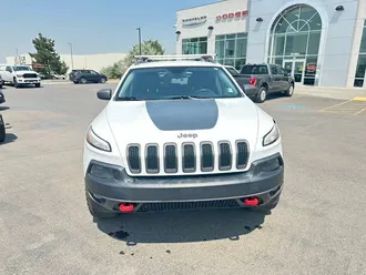 2017 Jeep Cherokee photo 2
