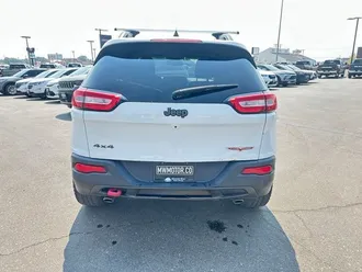 2017 Jeep Cherokee photo 6