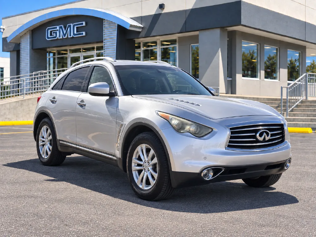 2015 INFINITI QX70 Base