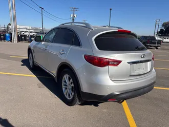 2015 INFINITI QX70 photo 7
