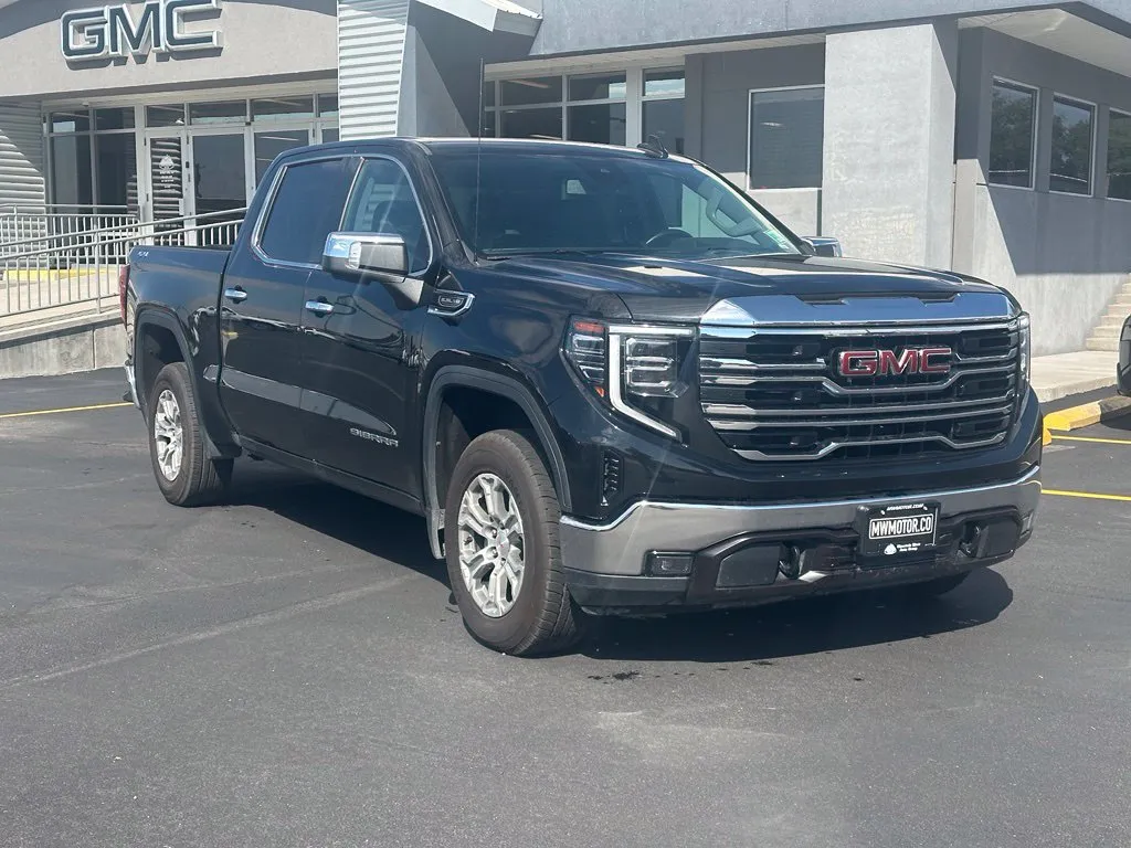 2025 GMC Sierra 1500 SLT