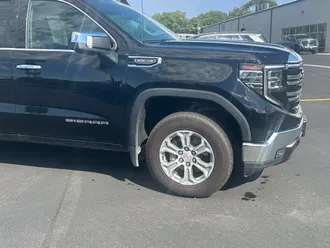 2025 GMC Sierra 1500 photo 3