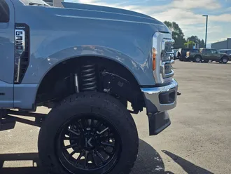 2025 Ford F-350SD photo 2