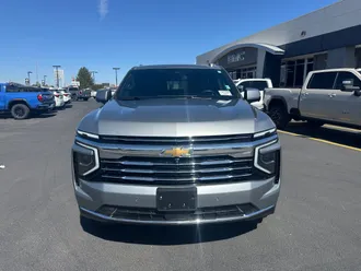 2025 Chevrolet Tahoe photo 2