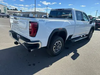 2025 GMC Sierra 2500HD photo 3
