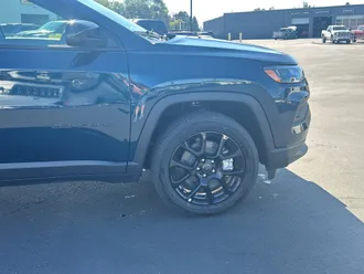 2026 Jeep Compass photo 3