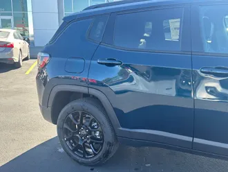 2026 Jeep Compass photo 4