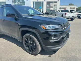 2026 Jeep Compass photo 3