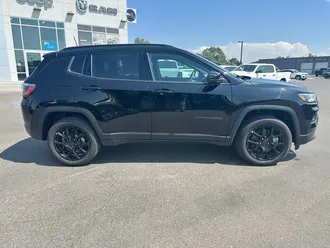 2026 Jeep Compass photo 4