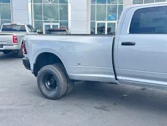 2026 Ram 3500 photo 4