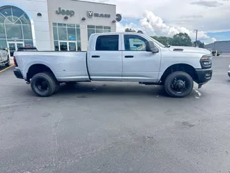 2026 Ram 3500 photo 5