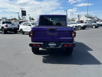 2026 Jeep Gladiator photo 6