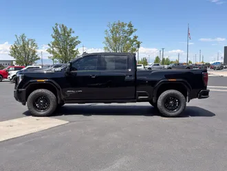 2025 GMC Sierra 3500HD photo 5