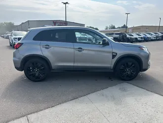 2025 Mitsubishi Outlander Sport photo 4