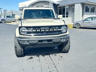 2025 Ford Bronco photo 2