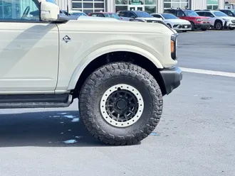 2025 Ford Bronco photo 3