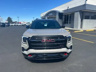 2027 GMC Terrain photo 2